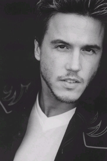 Lochlyn Munro